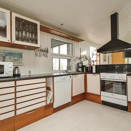Tatil Evi Beautiful In Fan With 4 Bedrooms, Wifi And Private Swimming Pool Fanø